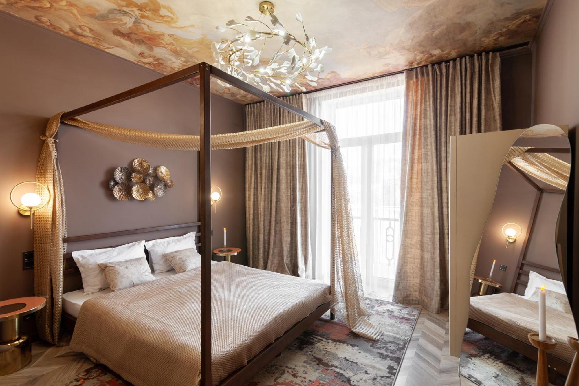 Royal Aparts Multi Lviv Extérieur photo