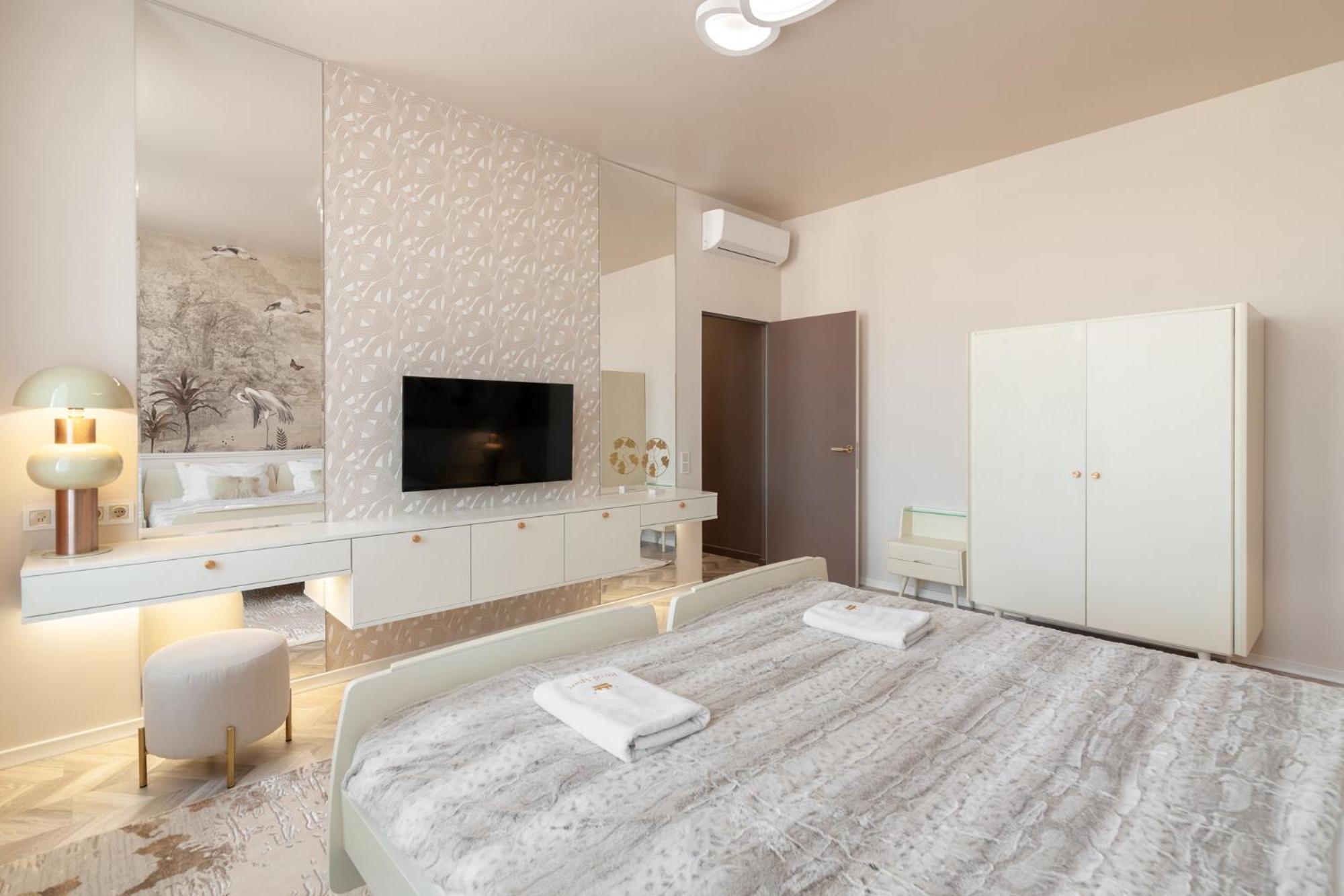 Royal Aparts Multi Lviv Extérieur photo
