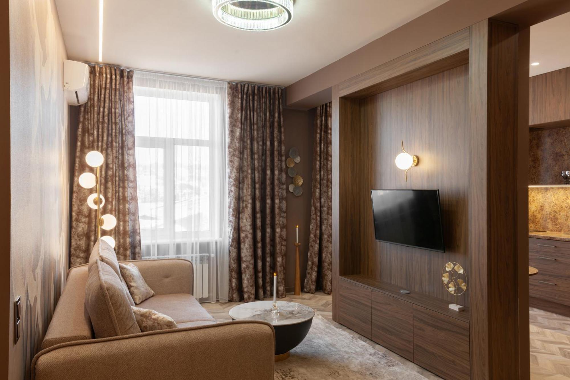 Royal Aparts Multi Lviv Extérieur photo