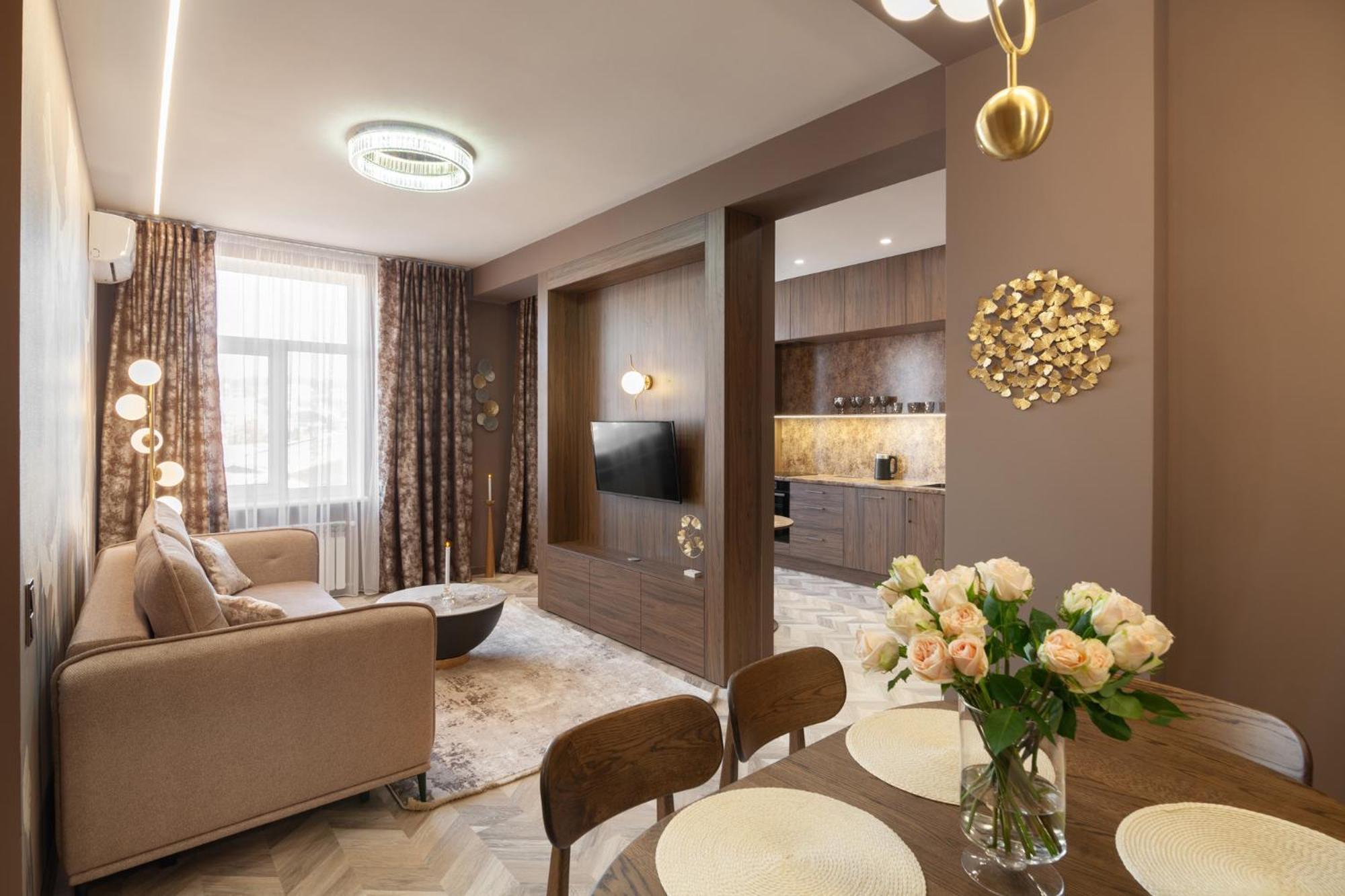 Royal Aparts Multi Lviv Extérieur photo